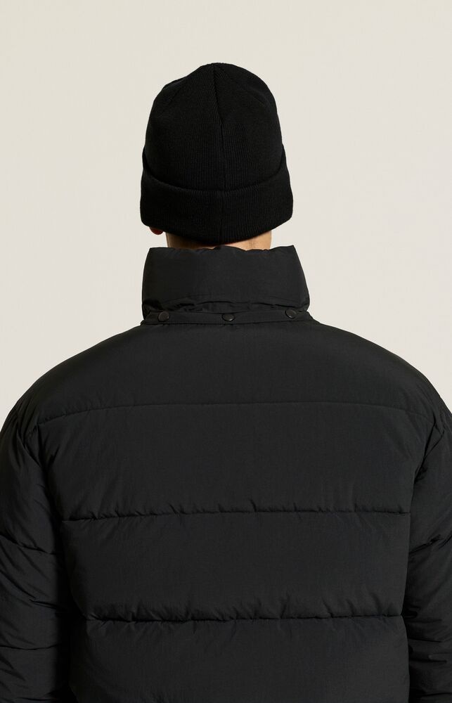 C18079-9990_Urban20Padded20Coat20M_closeup_215