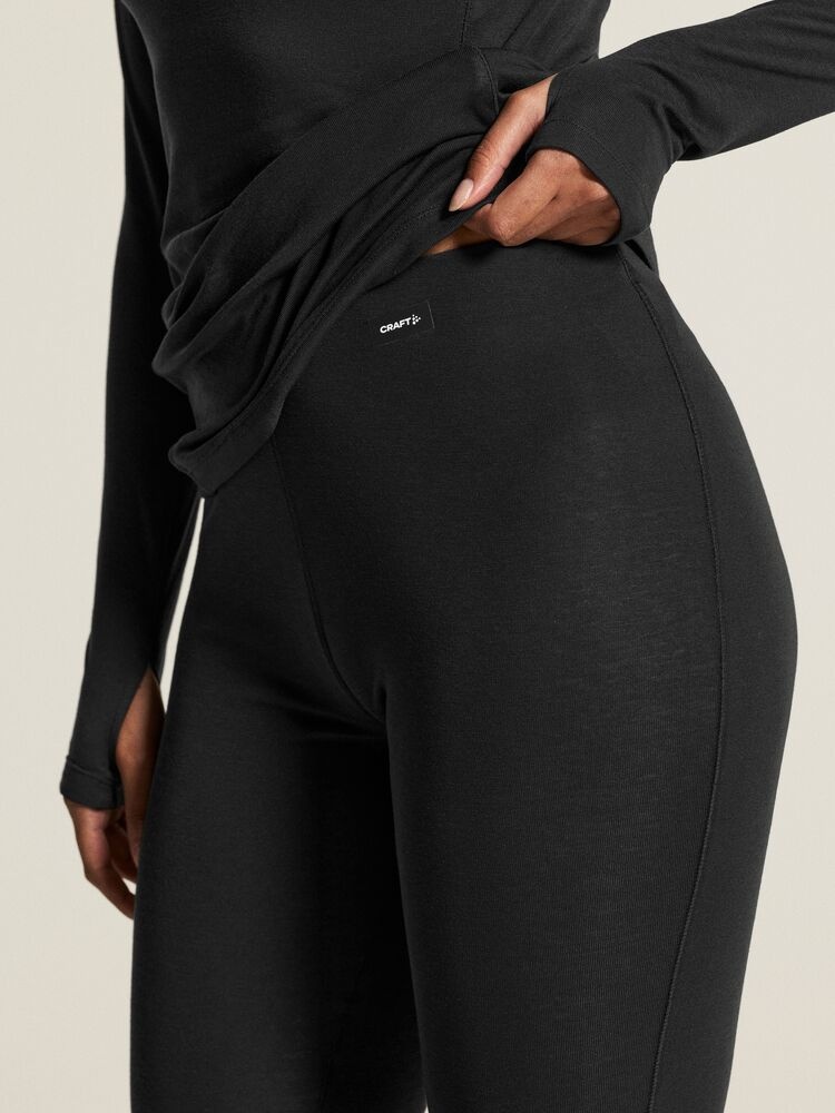 C18082-9990_Thermal20Baselayer20Set20220W_closeup9
