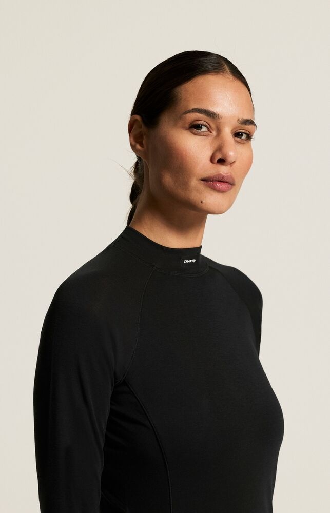 C18082-9990_Thermal20Baselayer20Set20220W_closeup_103