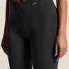 C19406-9990_Classic20Thermal20Baselayer20Set20W_closeup11
