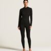 C19417-9990_Classic20Baselayer20Set20W_closeup_1