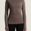 C18090-2710_Wool20Comfort20RN20LS20W_closeup_BOX