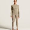 C18090-6080_Wool20Comfort20RN20LS20W_closeup1