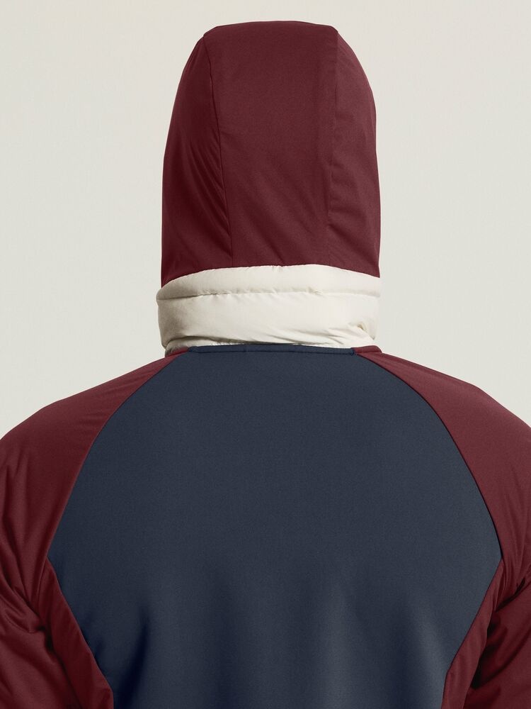 1915281-1054_Pursuit20Jacket20M_closeup10