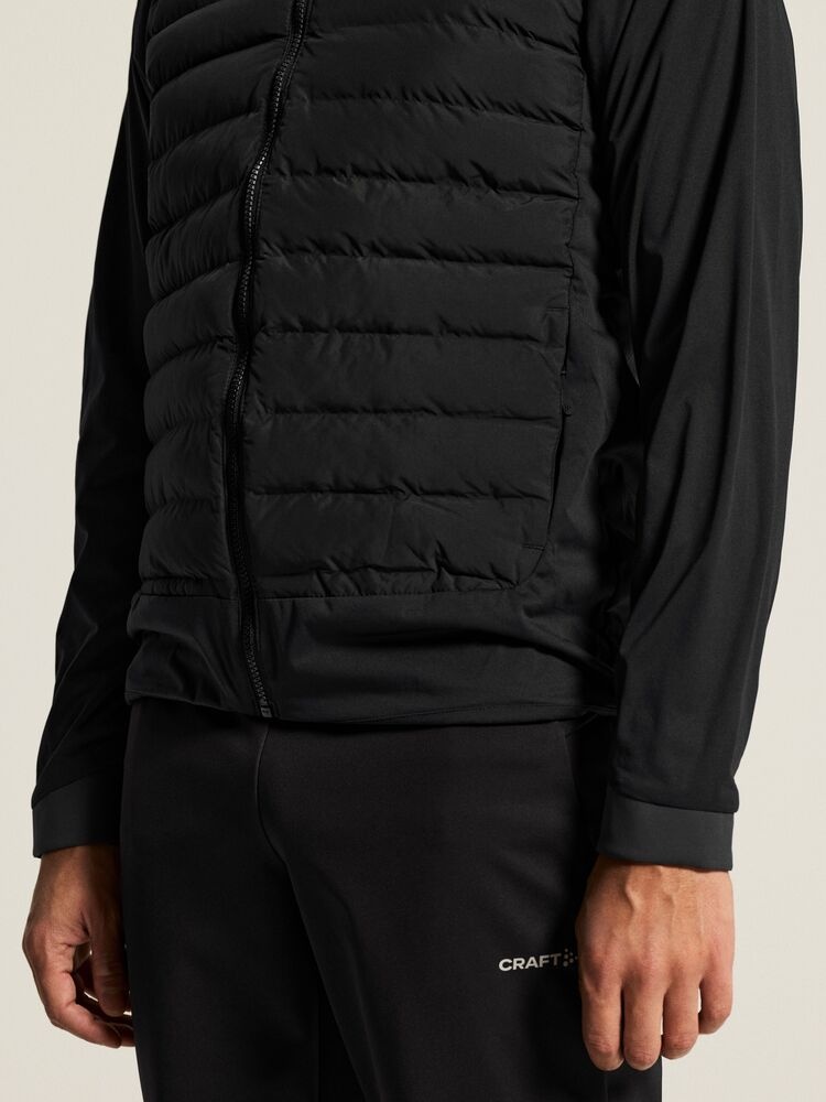 1915281-9999_Pursuit20Jacket20M_closeup7