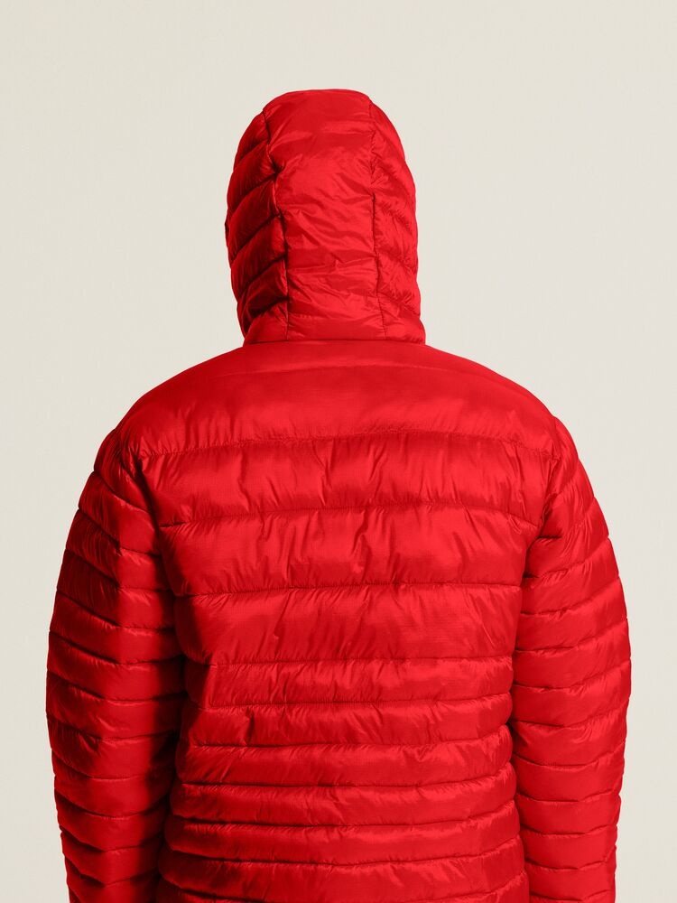 C17924-4300_Ability20Isolate20Jacket20M_closeup10