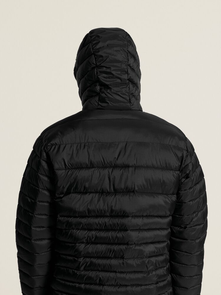 C17924-9990_Ability20Isolate20Jacket20M_closeup10