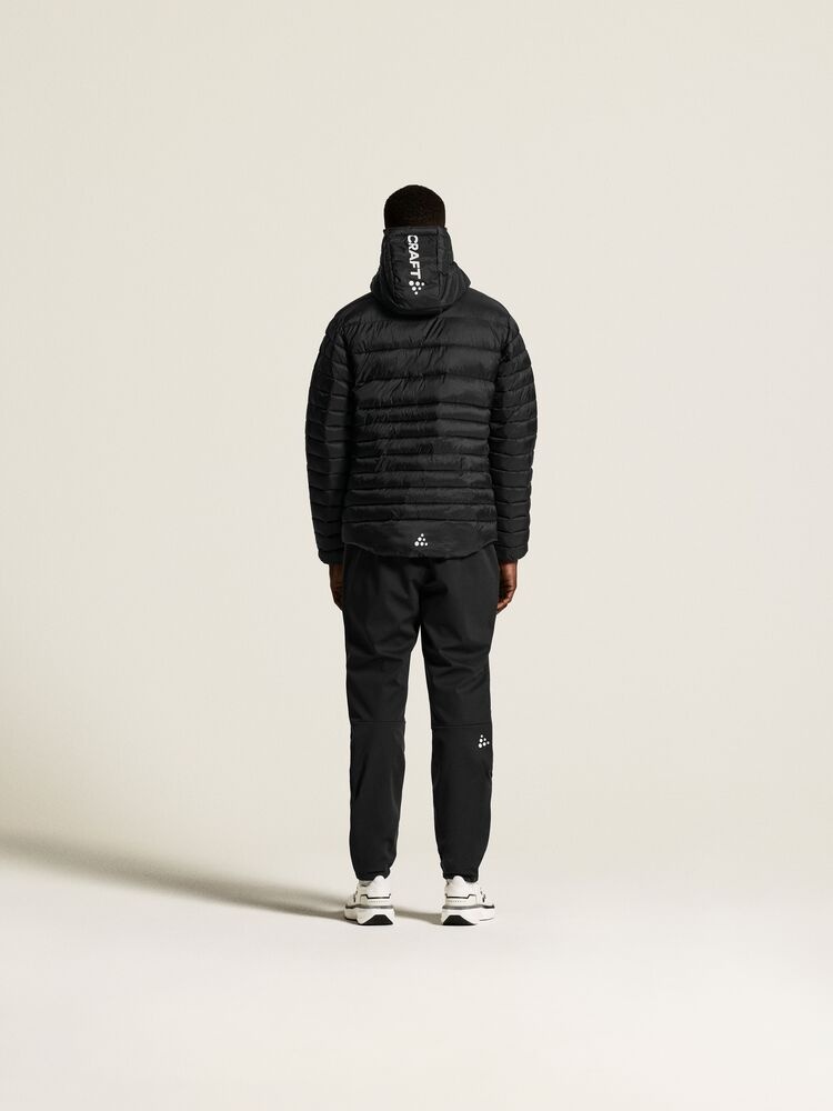 C17924-9990_Ability20Isolate20Jacket20M_closeup3
