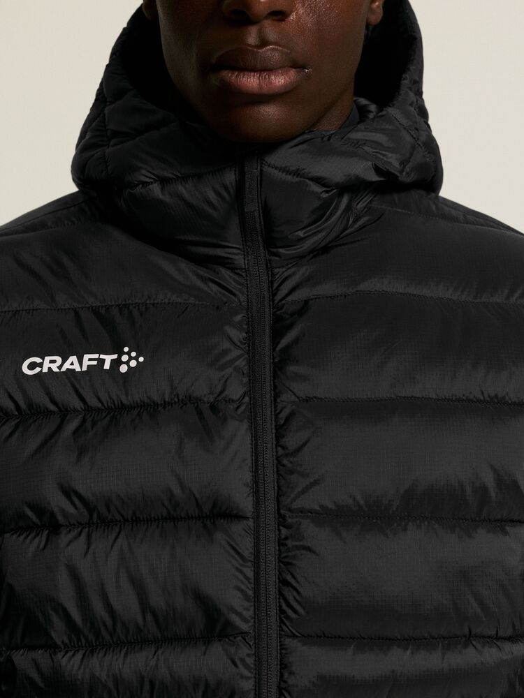 C17924-9990_Ability20Isolate20Jacket20M_closeup7