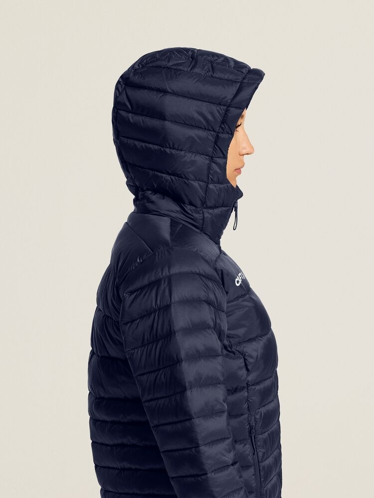C17925-3900_Ability20Isolate20Jacket20W_closeup11