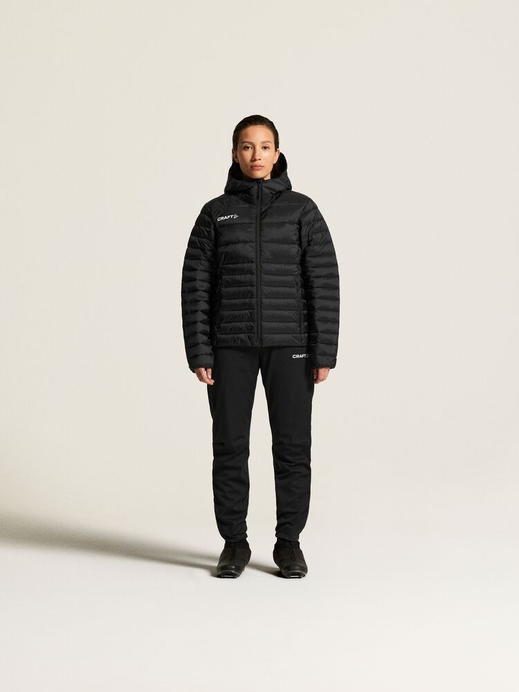 C17925-9990_Ability20Isolate20Jacket20W_closeup1