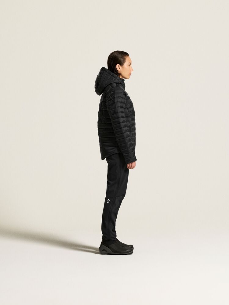 C17925-9990_Ability20Isolate20Jacket20W_closeup2