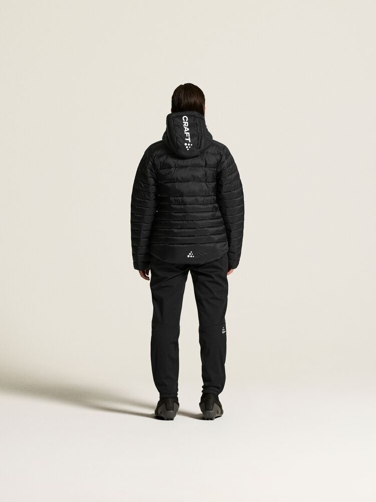 C17925-9990_Ability20Isolate20Jacket20W_closeup3