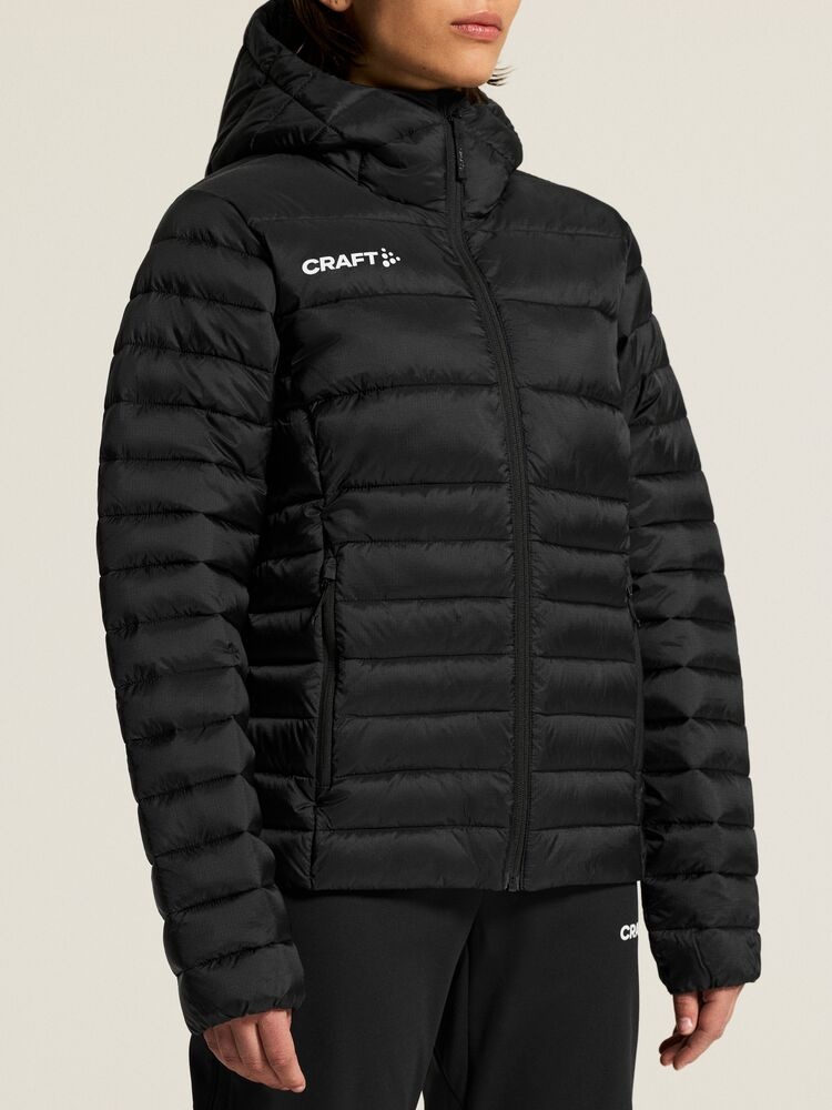 C17925-9990_Ability20Isolate20Jacket20W_closeup8