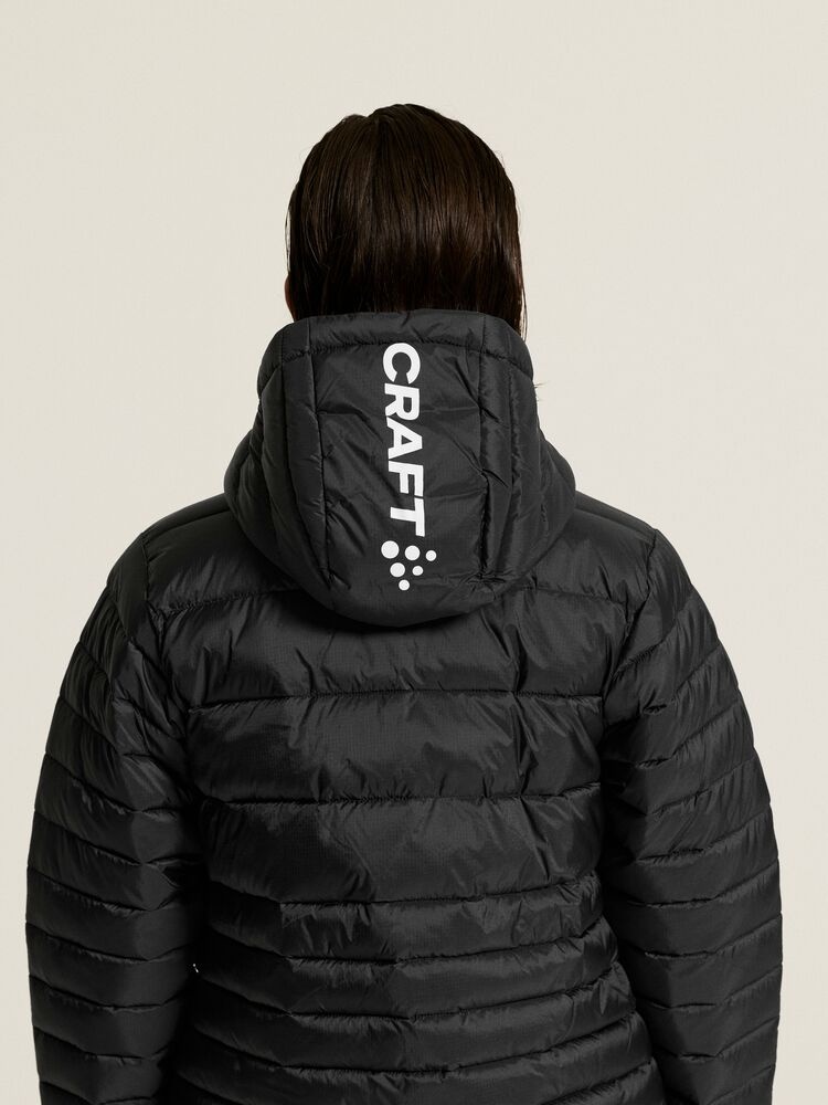 C17925-9990_Ability20Isolate20Jacket20W_closeup9